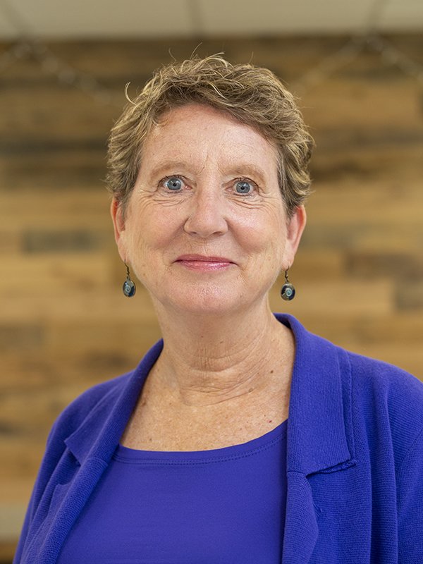 Headshot of CFANS Academic Advisor Sheryl Bolstad