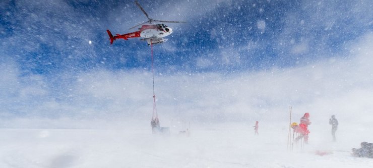 Helicopter operation in Antarctica
